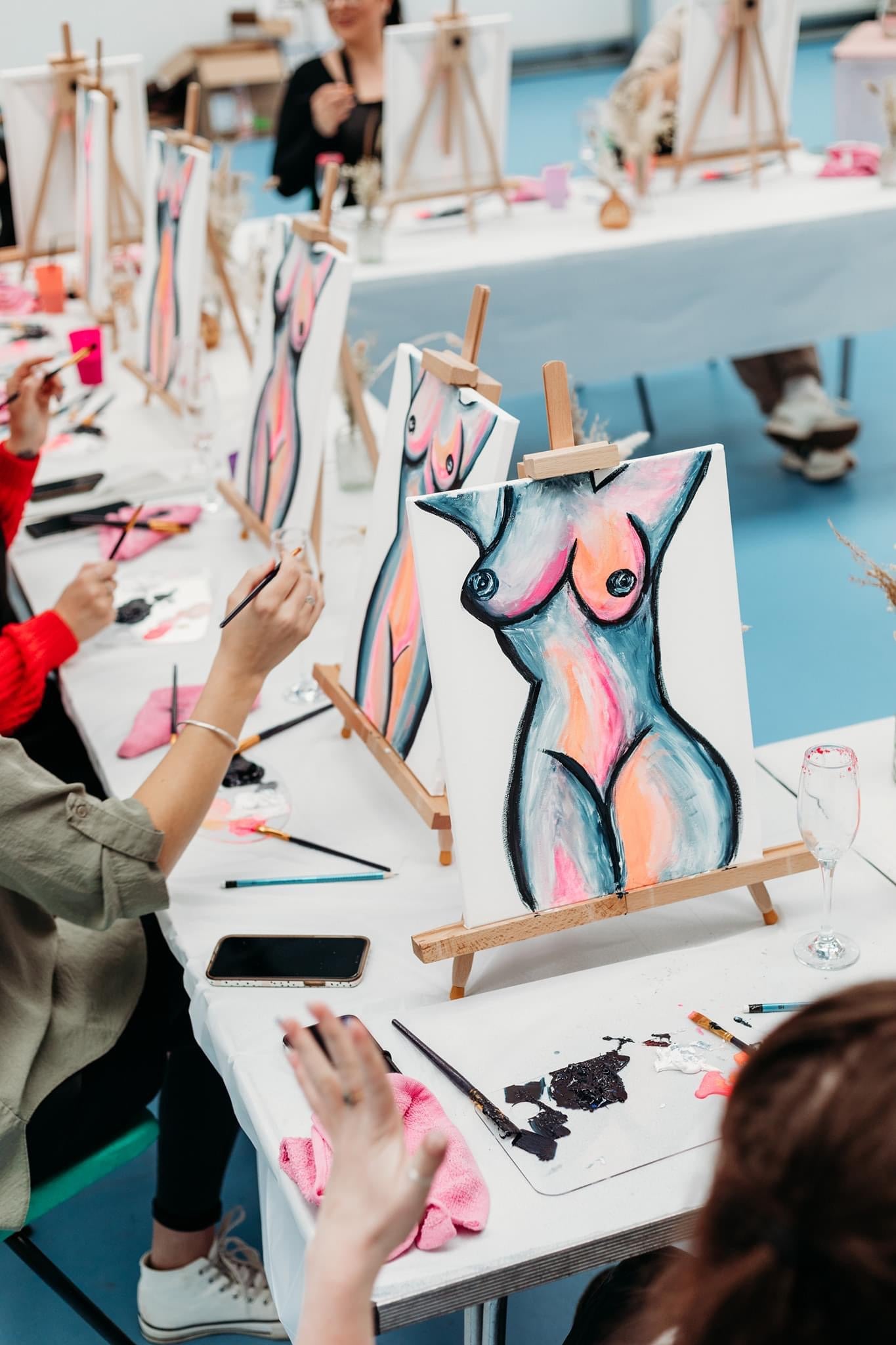 PAINT A NUDE painting kit