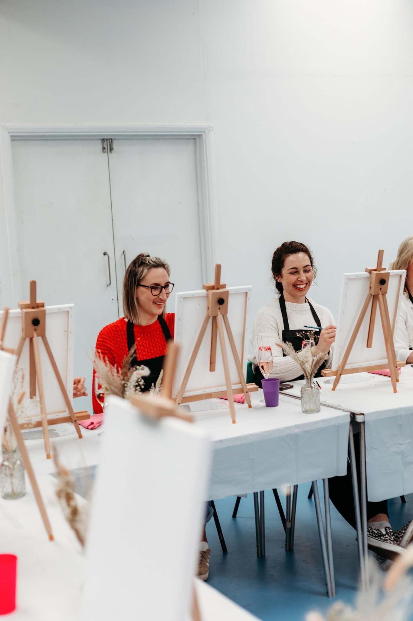 Bubbly & Brush Cornwall Bubbly & Brush Cornwall